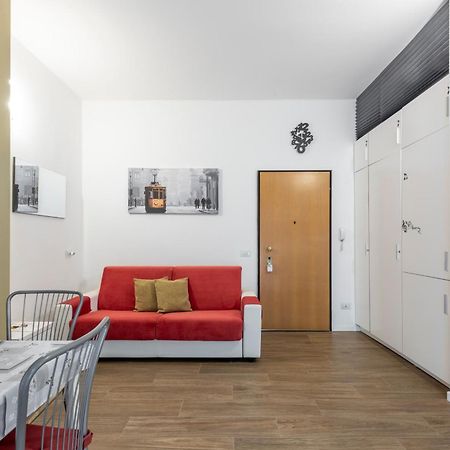 Апартаменты Lucky Flat, Un Momento Di Relax. Милан Экстерьер фото